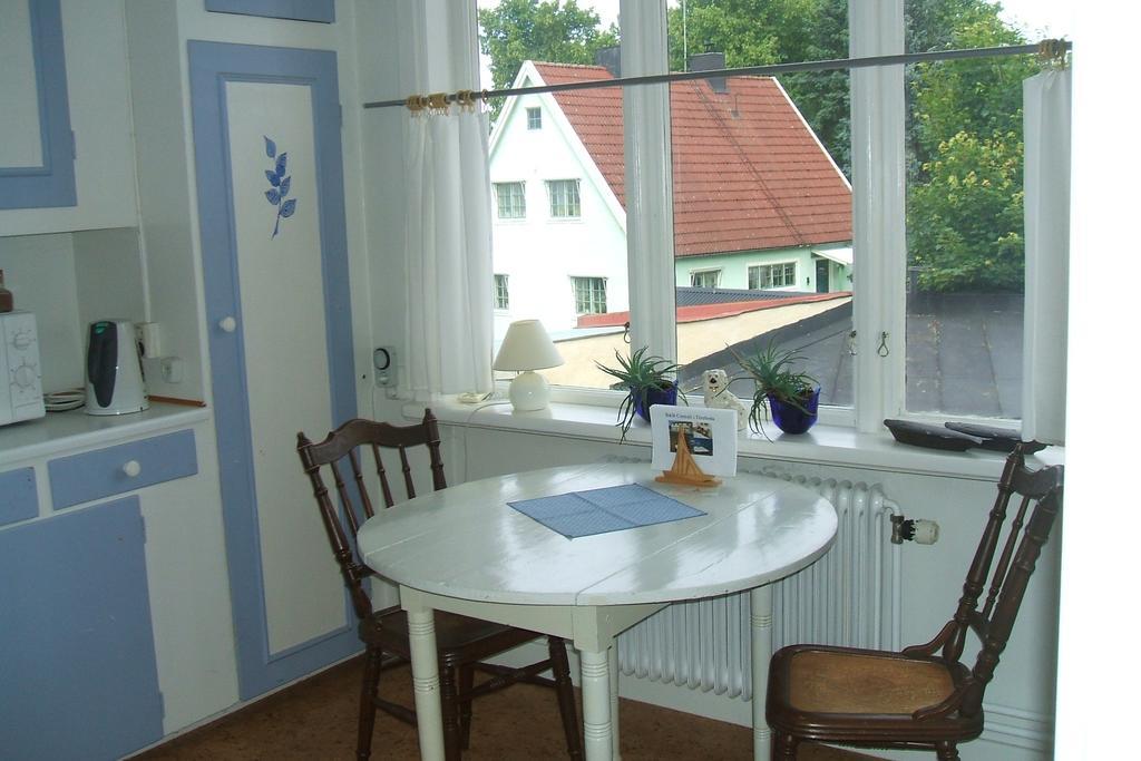 Pensionat Praestgarden Bed & Breakfast Töreboda Dış mekan fotoğraf