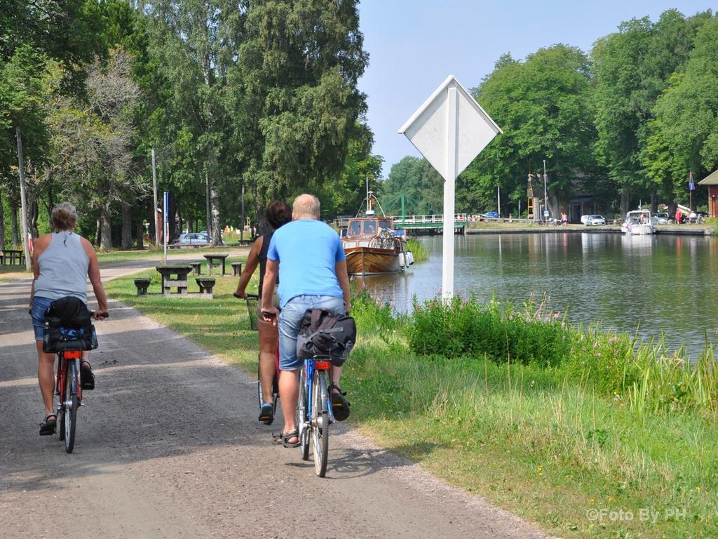 Pensionat Praestgarden Bed & Breakfast Töreboda Dış mekan fotoğraf